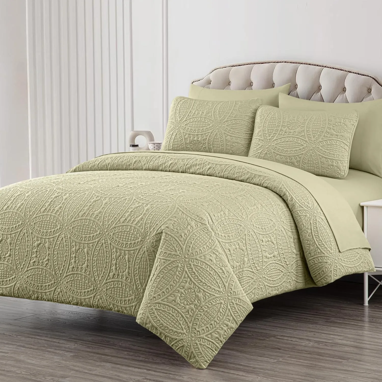 Chezmoi Collection Liam Tan Queen Size Bed in a Bag Comforter Set - 7 Pieces Coin Pattern Lightweight Comforter with Bed Sheets, Pillowcases & Shams Bedding Set for All Seasons