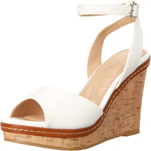 Chinese Laundry Women's Beaming Cloud Patent Wedge Sandal