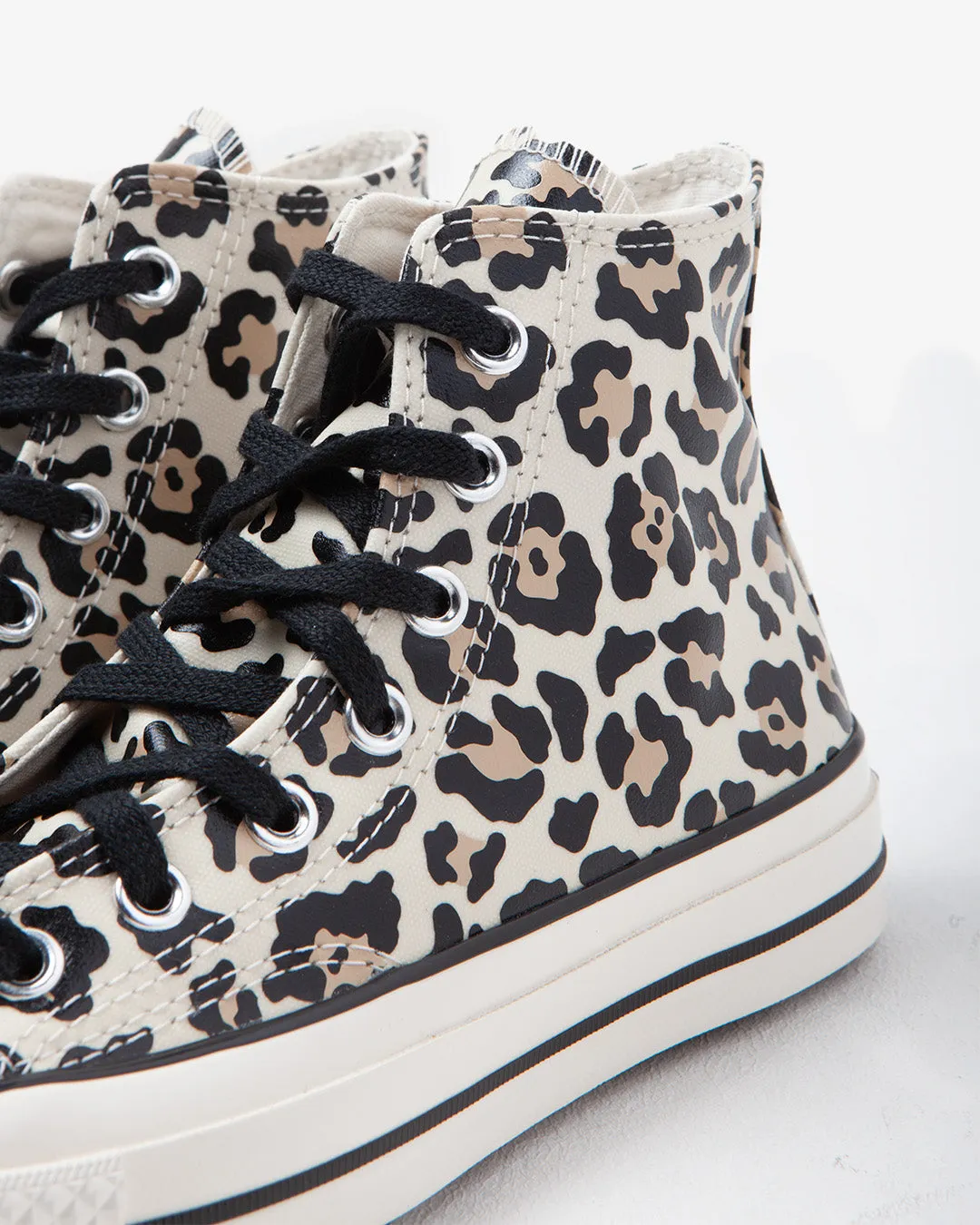 Converse Chuck Taylor 70 Hi Glow in the Dark Leopard