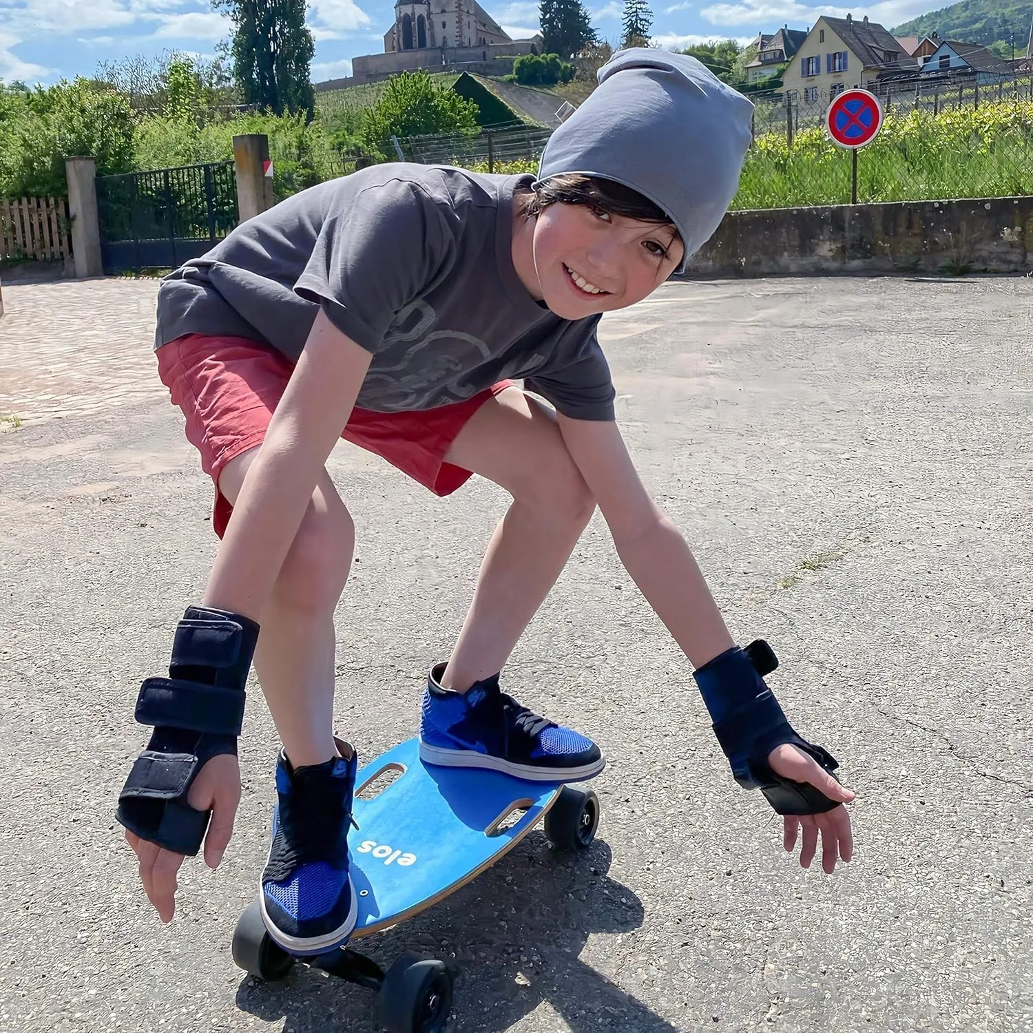 Elos Protective Gear Set: Knee Pads, Wrist Guards, Elbow Pads - Comfortable & Adjustable for Adults & Kids, Ideal for Skating, Biking, Scooter, Rollerblade & More