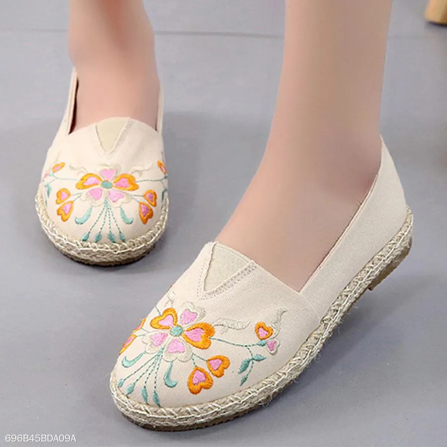 Embroidery  Flat  Round Toe  Casual Comfort Flats