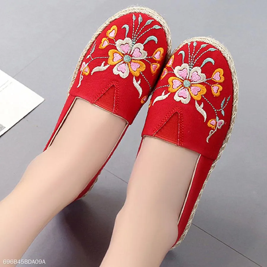 Embroidery  Flat  Round Toe  Casual Comfort Flats