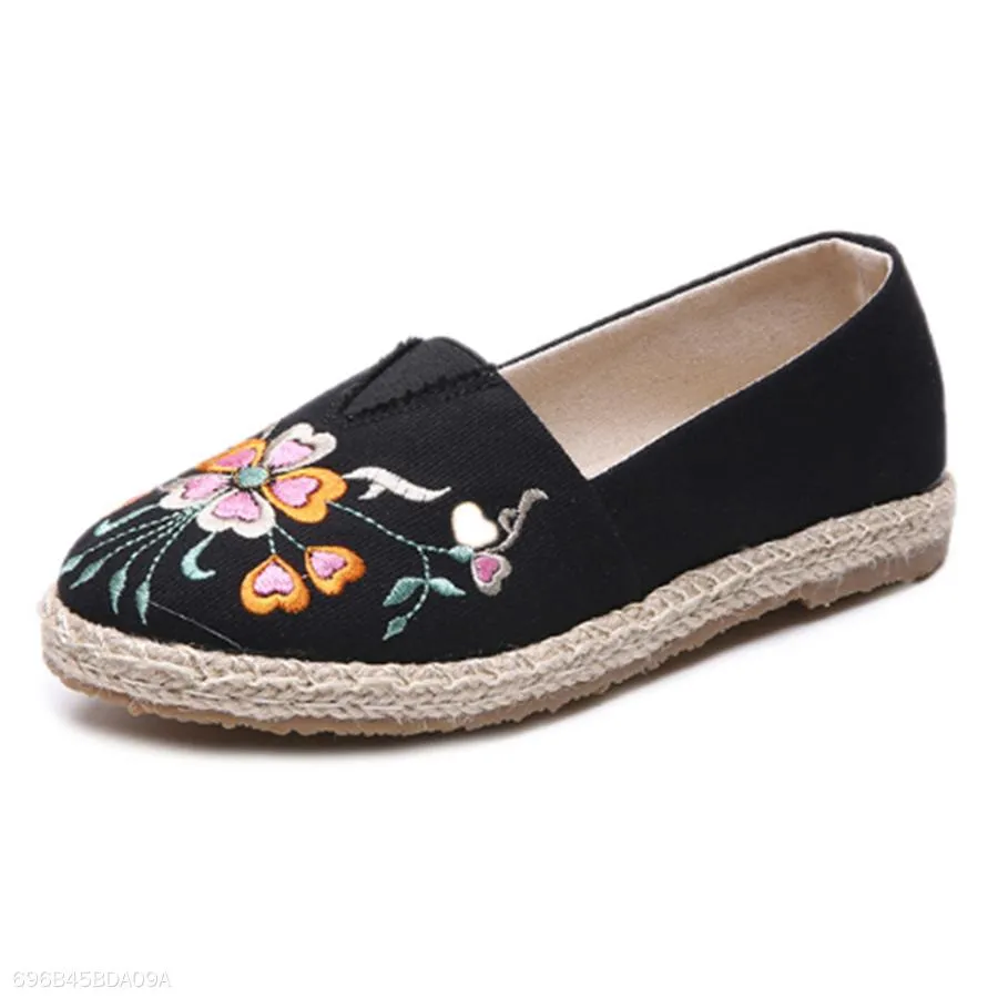 Embroidery  Flat  Round Toe  Casual Comfort Flats
