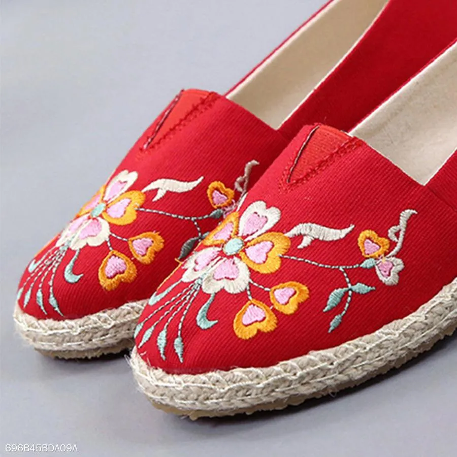Embroidery  Flat  Round Toe  Casual Comfort Flats