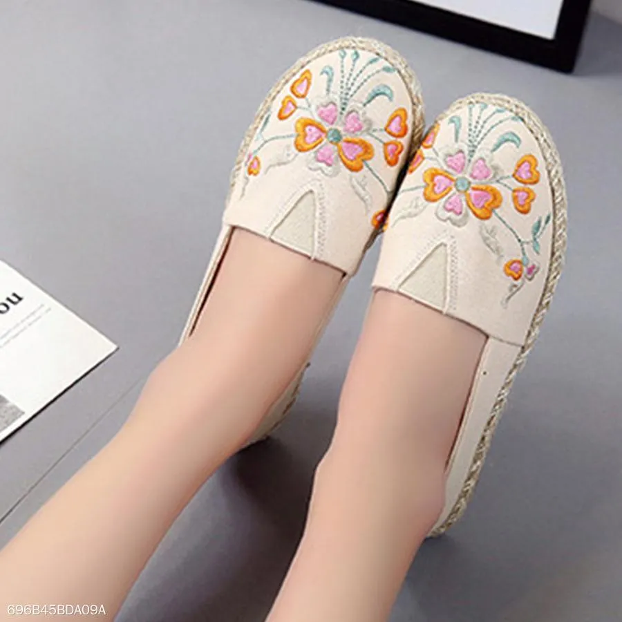 Embroidery  Flat  Round Toe  Casual Comfort Flats