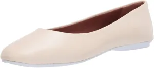 Gentle Souls by Kenneth Cole Women's Travel Ballet Flat