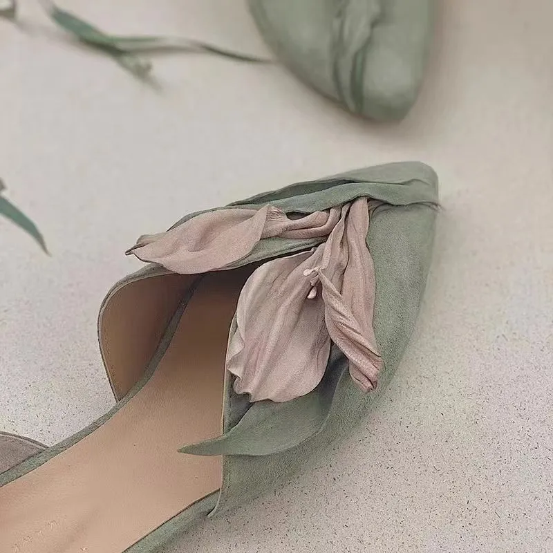 Handmade Flower Petal Pointed Toe Flat Shoes