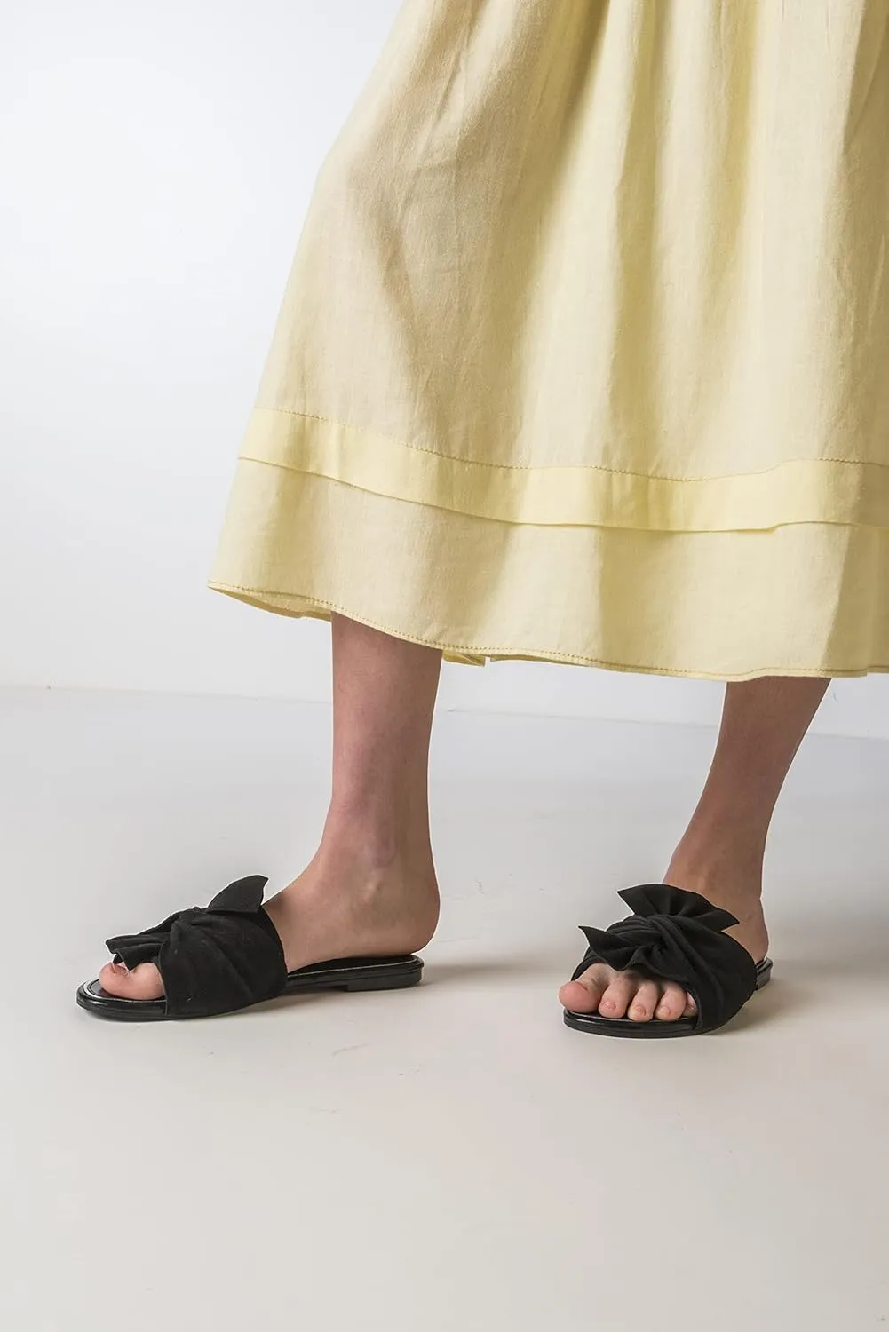 JATAREA Women’s Slip-On Flat Sandals with Round Open Toe | Casual Leather Slides for Comfort in Summer | Classic and Trendy Slippers, Dressy Slides for Women Perfect for Daily Go Out - AHANA