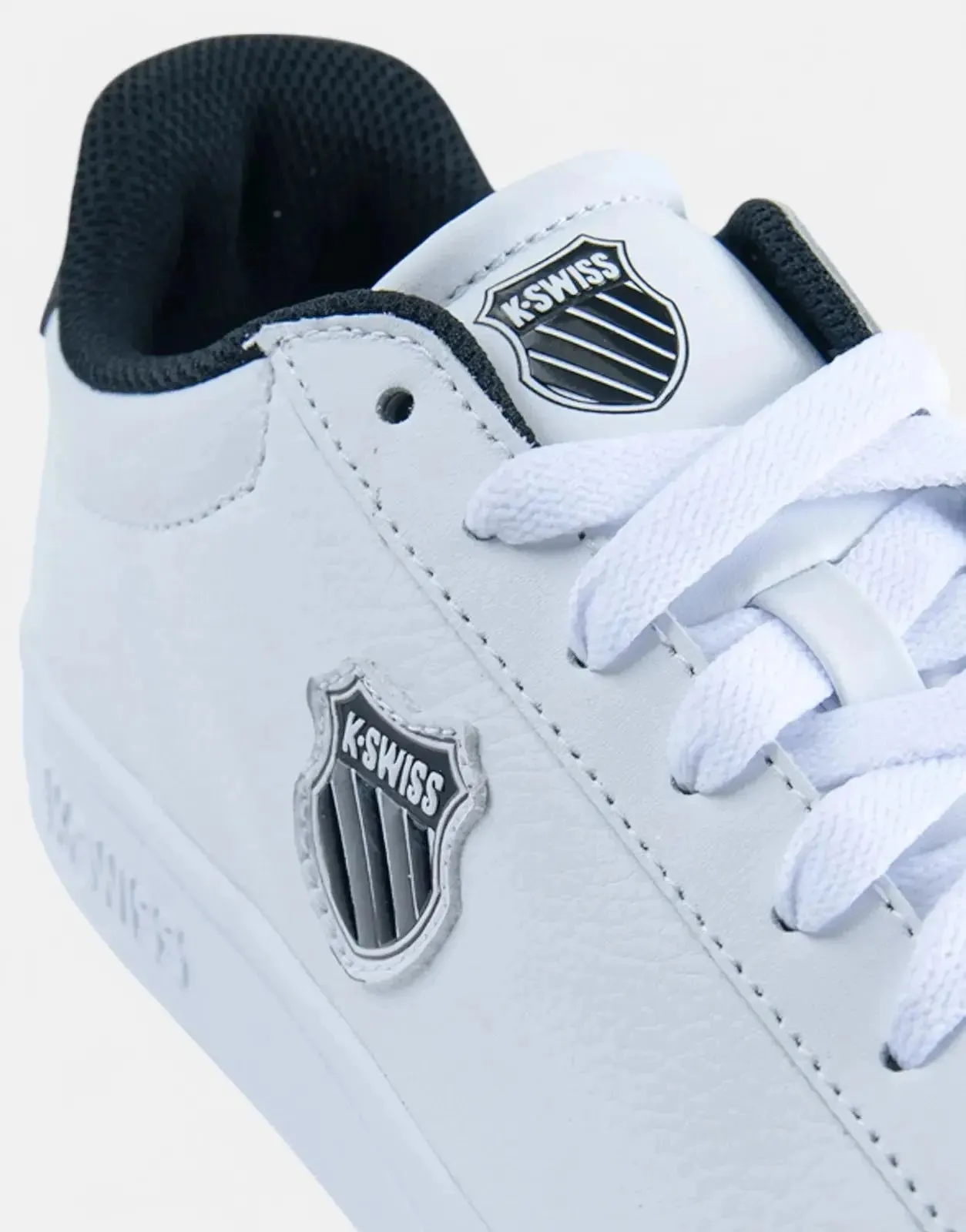 K-Swiss Court Shield II WBD Sneaker