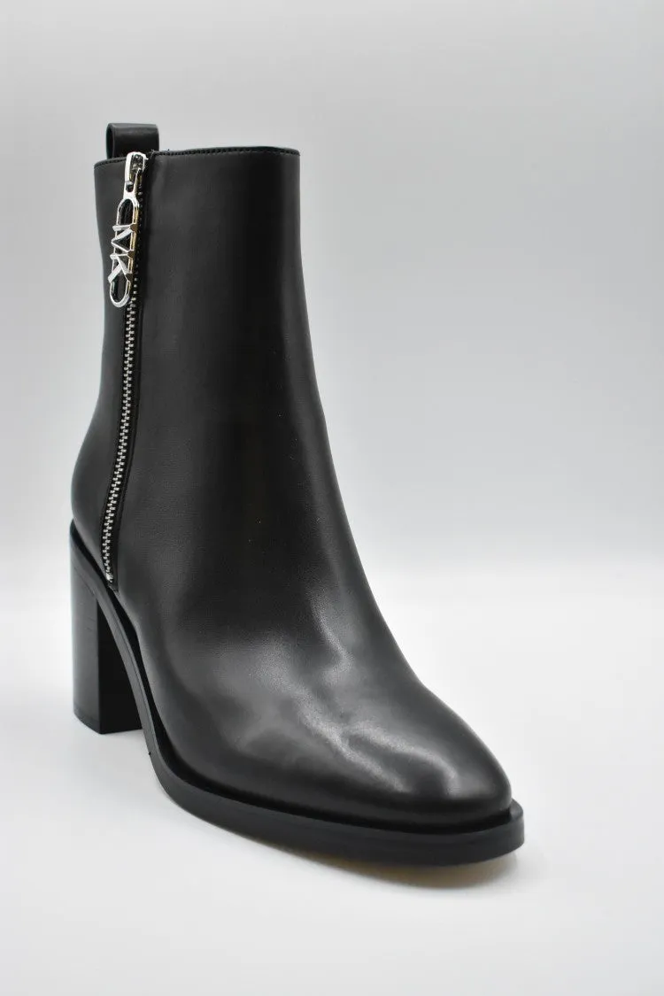Laced Ankle Boots With Zipper Detail And Stiletto Heel