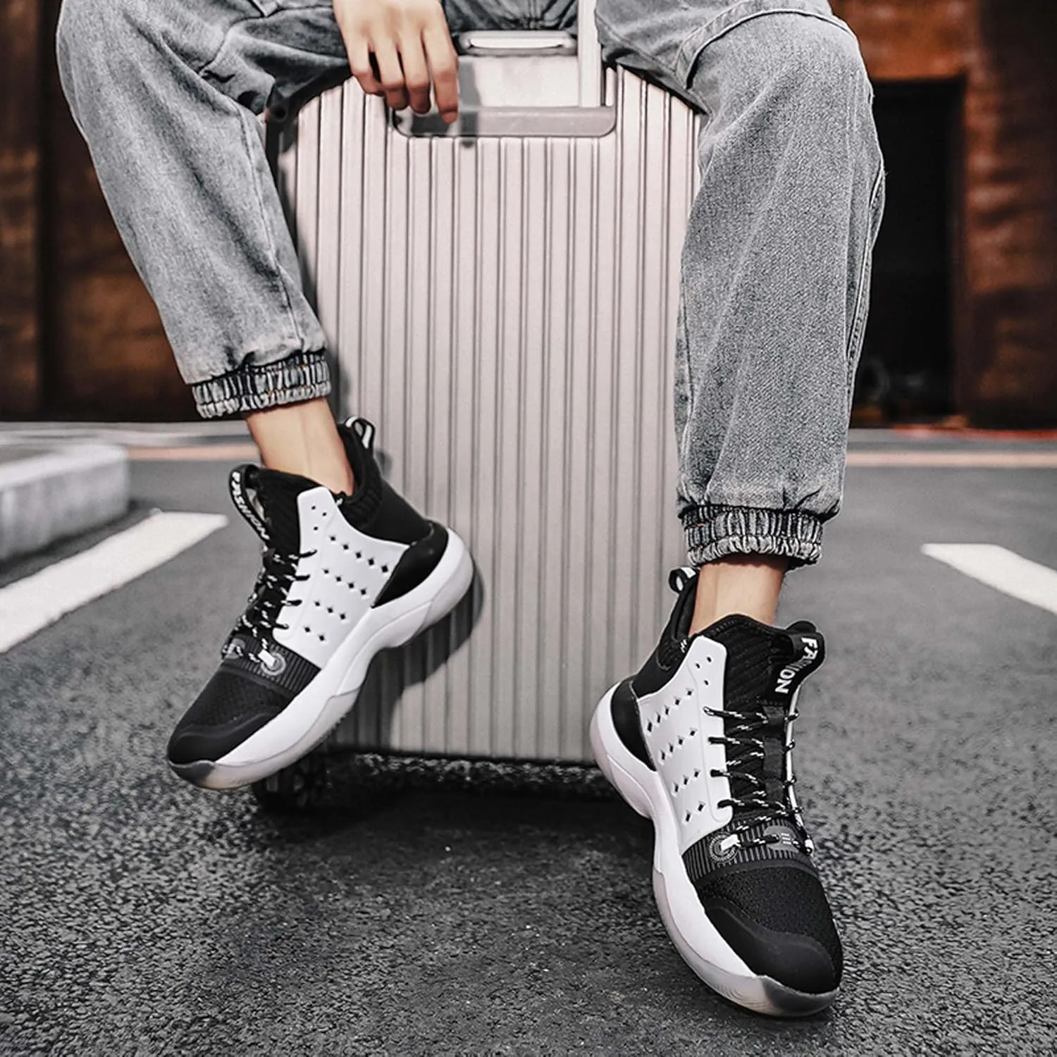 Men's Basketball Shoes High Top Running Shoes for Men Lightweight Breathable Mesh Walking Athletic Sneaker Indoor or Outdoor Basketball Sneakers for Men, Street or Court
