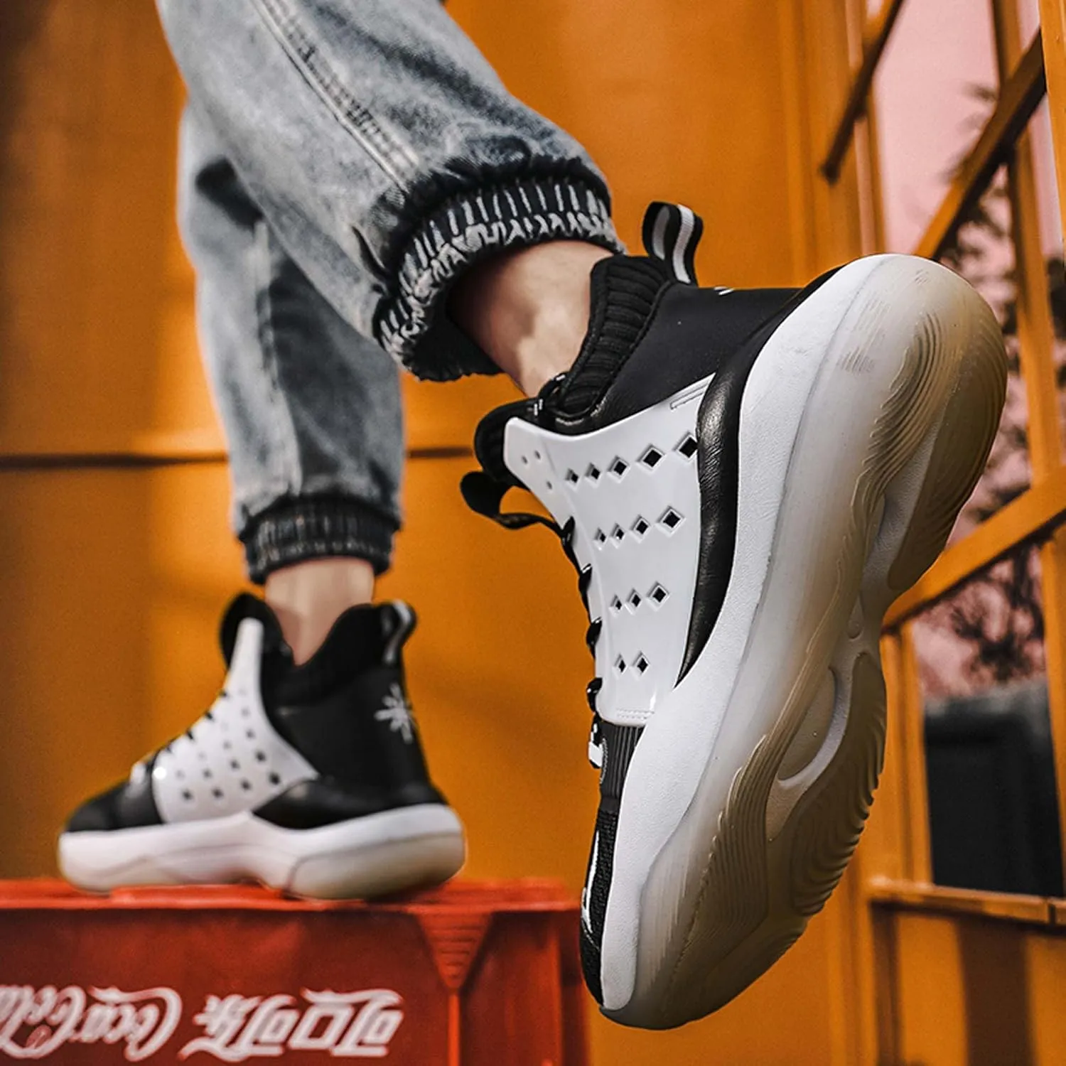 Men's Basketball Shoes High Top Running Shoes for Men Lightweight Breathable Mesh Walking Athletic Sneaker Indoor or Outdoor Basketball Sneakers for Men, Street or Court
