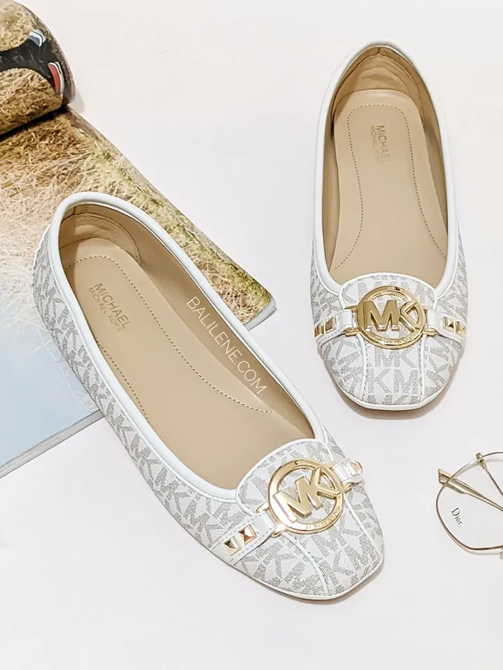 Michael Kors Fulton Moc Mini Mk Logo Pyramid Vanilla