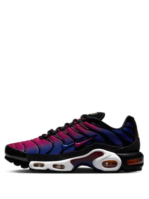 NIKE AIR MAX PLUS