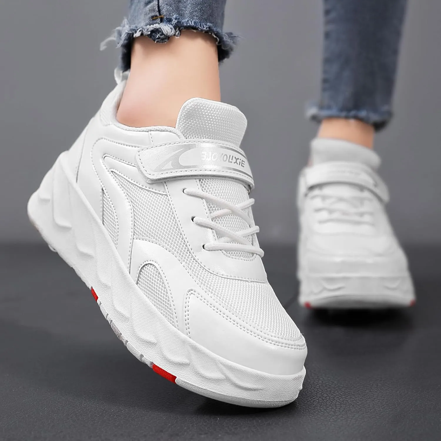 Outdoor Roller Skate Shoes for Kids, Parkour Roller Shoes with 4-Wheel & 2-Wheel Modes, Transformable Sneaker Skates for Boys, Versatile Roller Skating Footwear