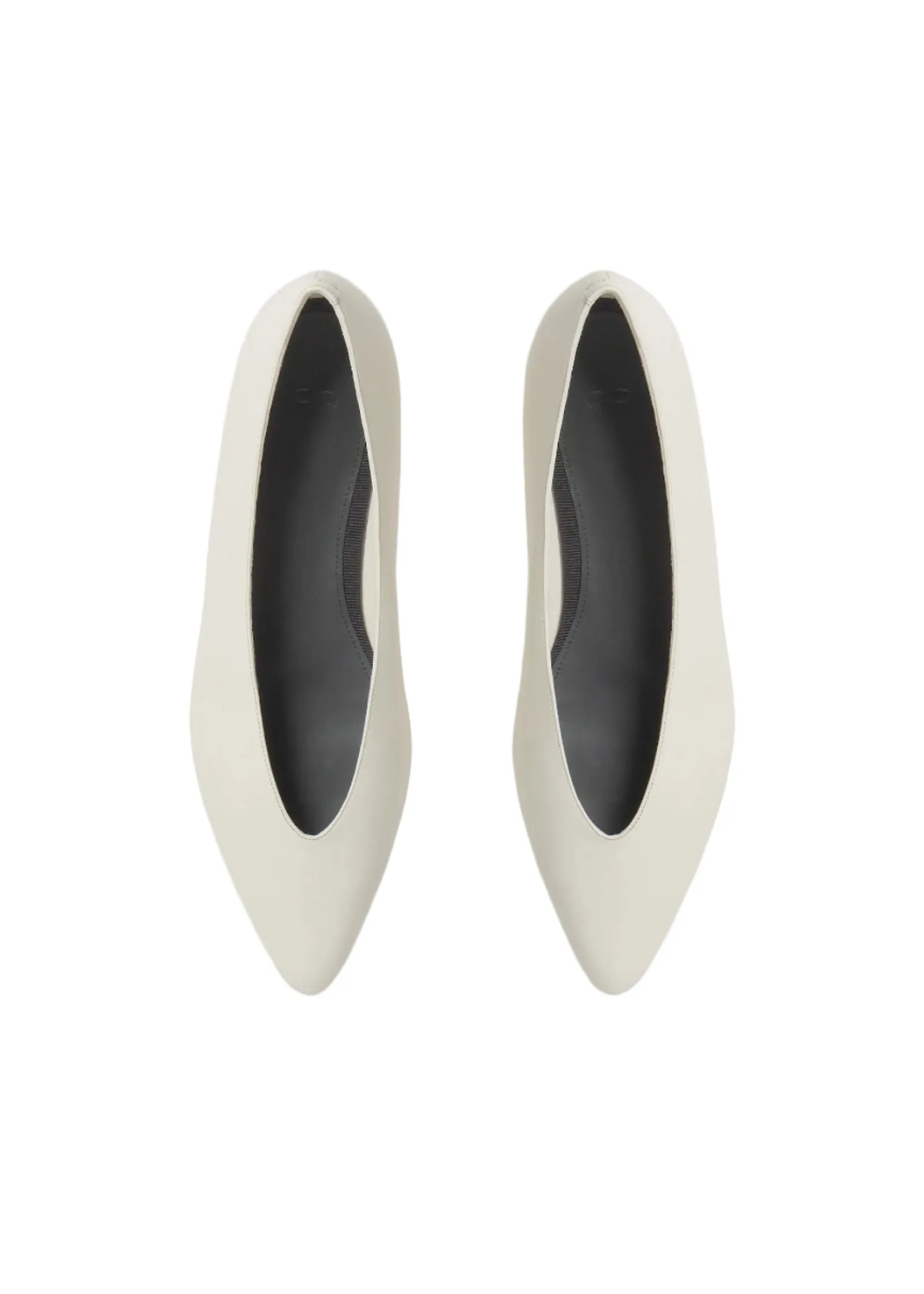 Pointed Ballerina Flat in Calfskin  - Ivory