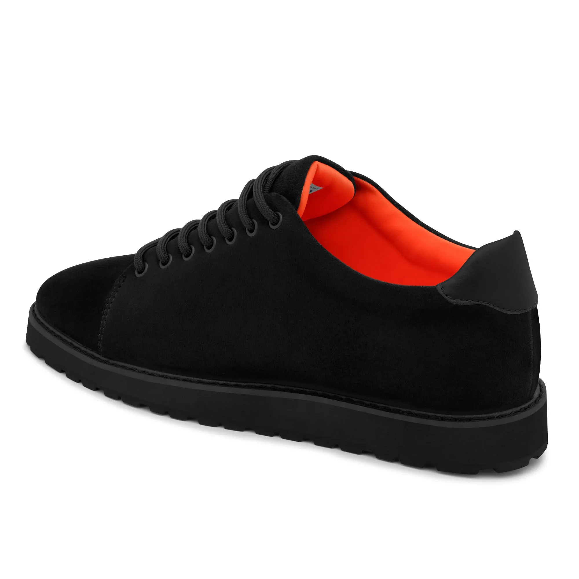 The Muscoby S TAYNO Suede Low Lace Up Sneaker