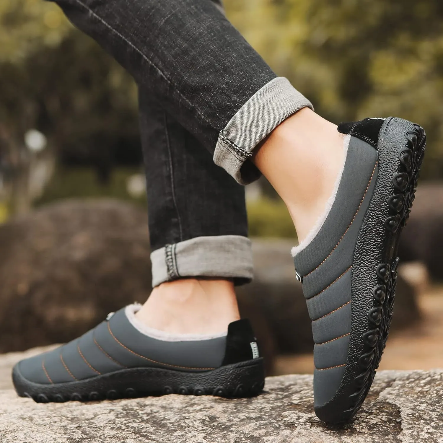 UBFEN Mens Womens Winter Warm Slippers with Fuzzy Plush Lining Slip on House Shoes Indoor Outdoor Anti-Skid Rubber Sole