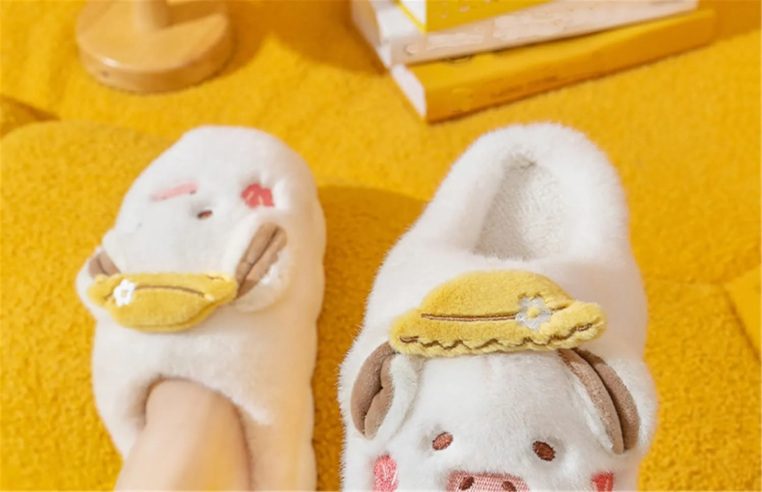 YILANLAN Women's Pink Pig Animal Slippers - Warm, Plush, Winter, Flat Heel, No Closure, Round Toe